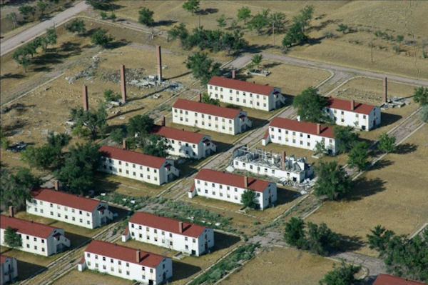 Warner aerial photo of barracks